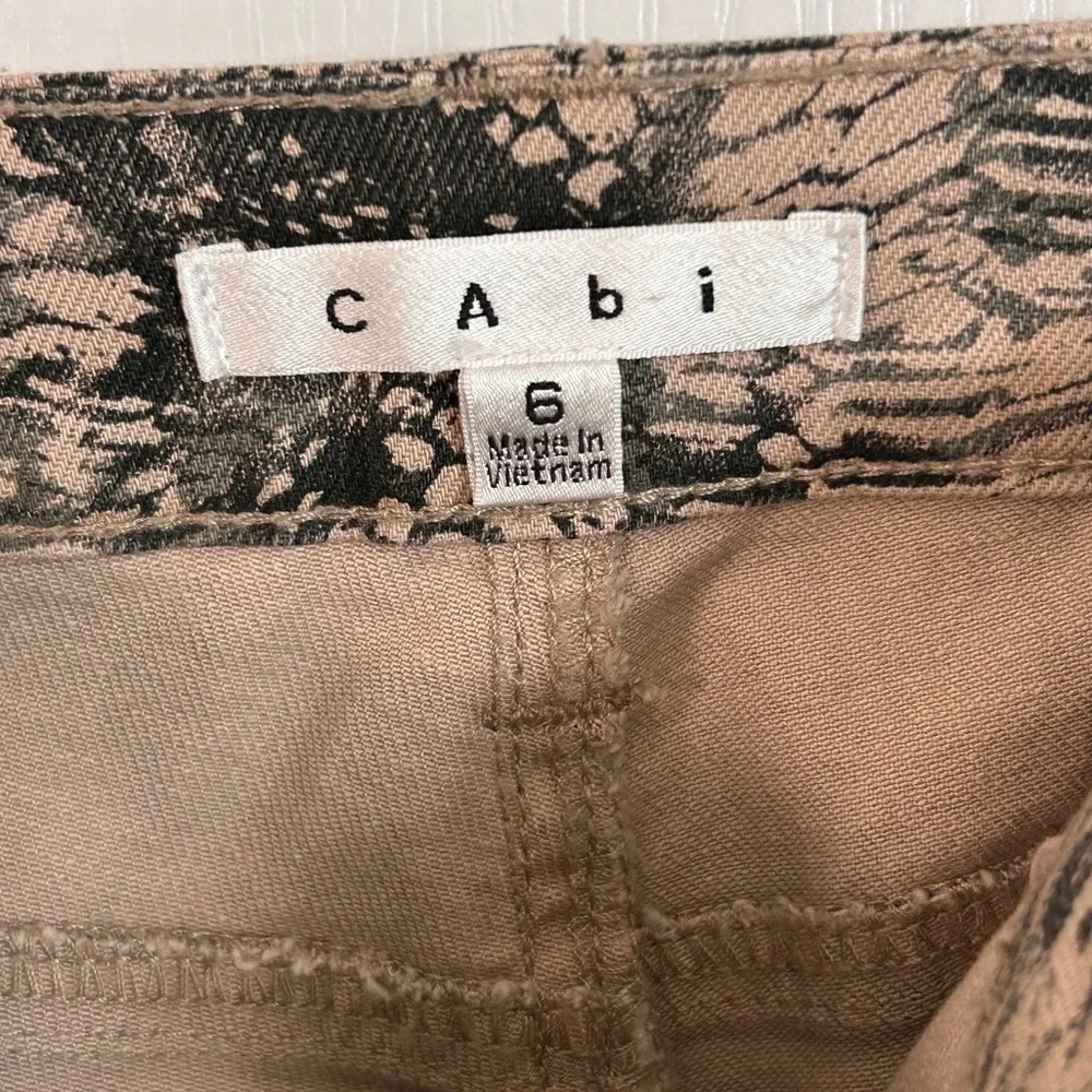 Cabi Diamondback Snakeskin Print Skinny Jeans 6